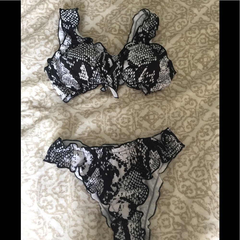 Flattering Bikini 2 piece